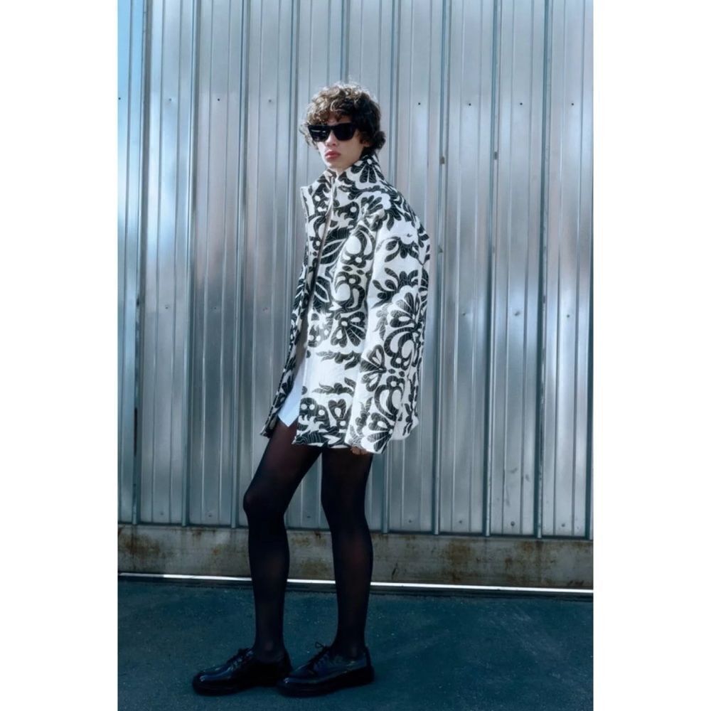 NWT Zara Blogger’s Favorite Printed Quilted Oversized Sweatshirt Jacket, Medium - Picture 7 of 16